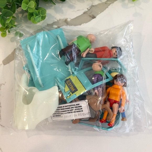 Playmobil 2020 the mystery  machine Scooby Doo Velma Shaggy Fred Daphne Ghost - Picture 6 of 10